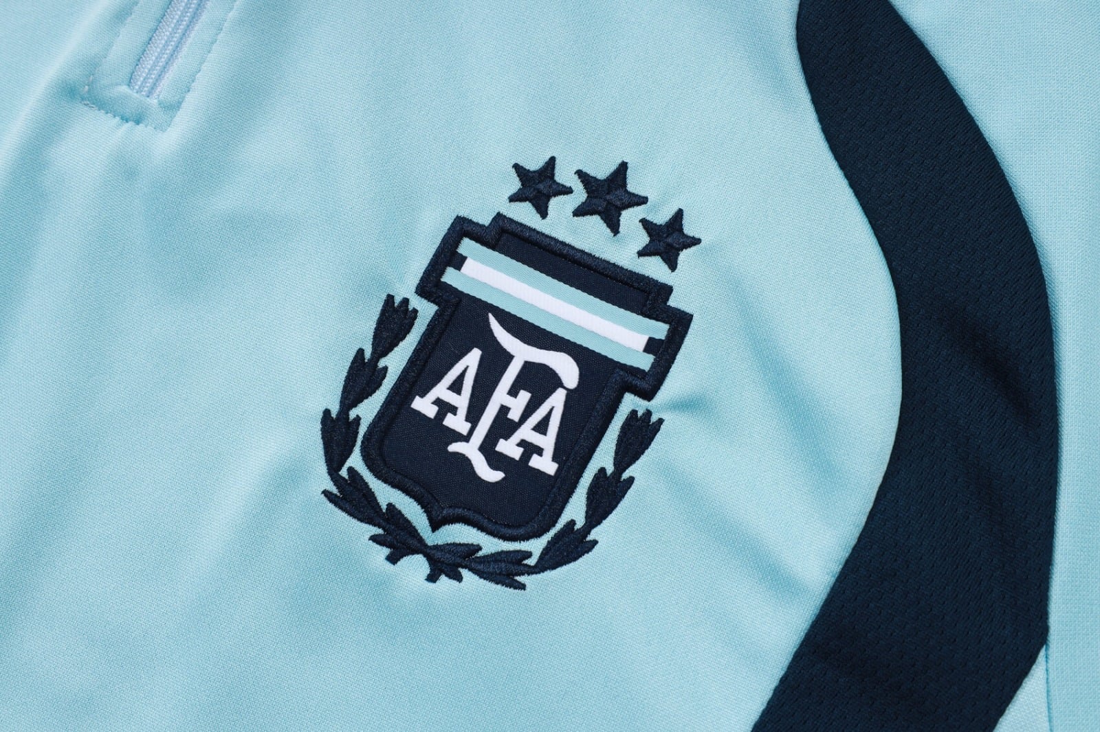 Tracksuit 26