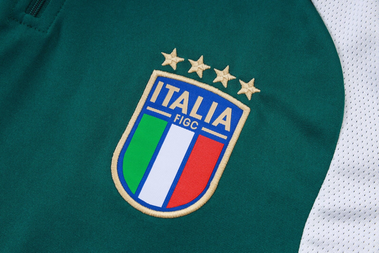 Tracksuit 26
