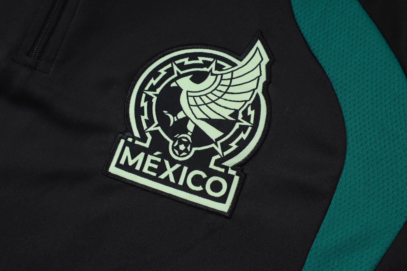 Tracksuit 26