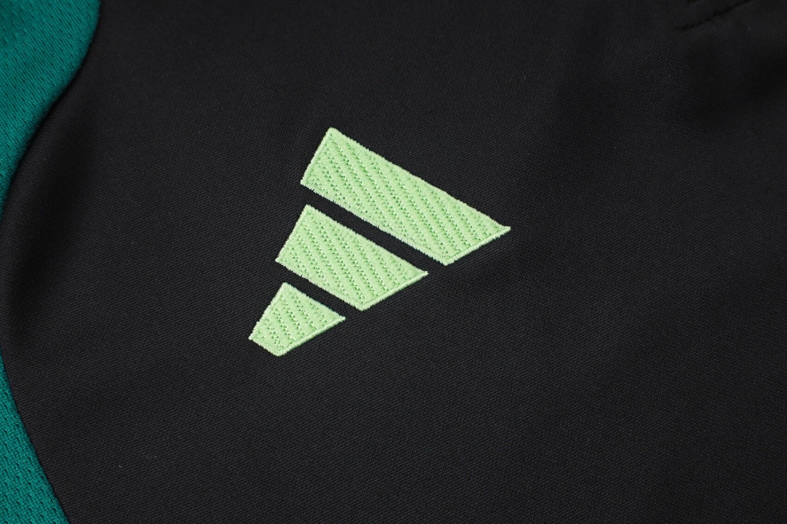 Tracksuit 26