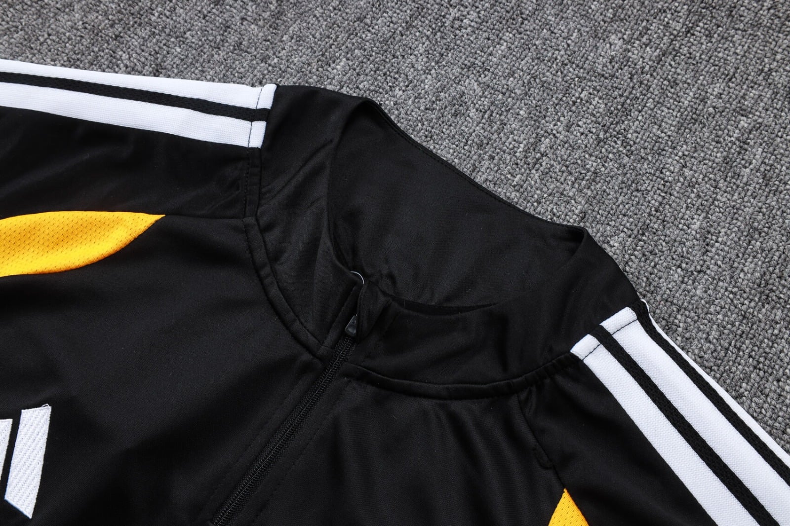 Tracksuit 26/27