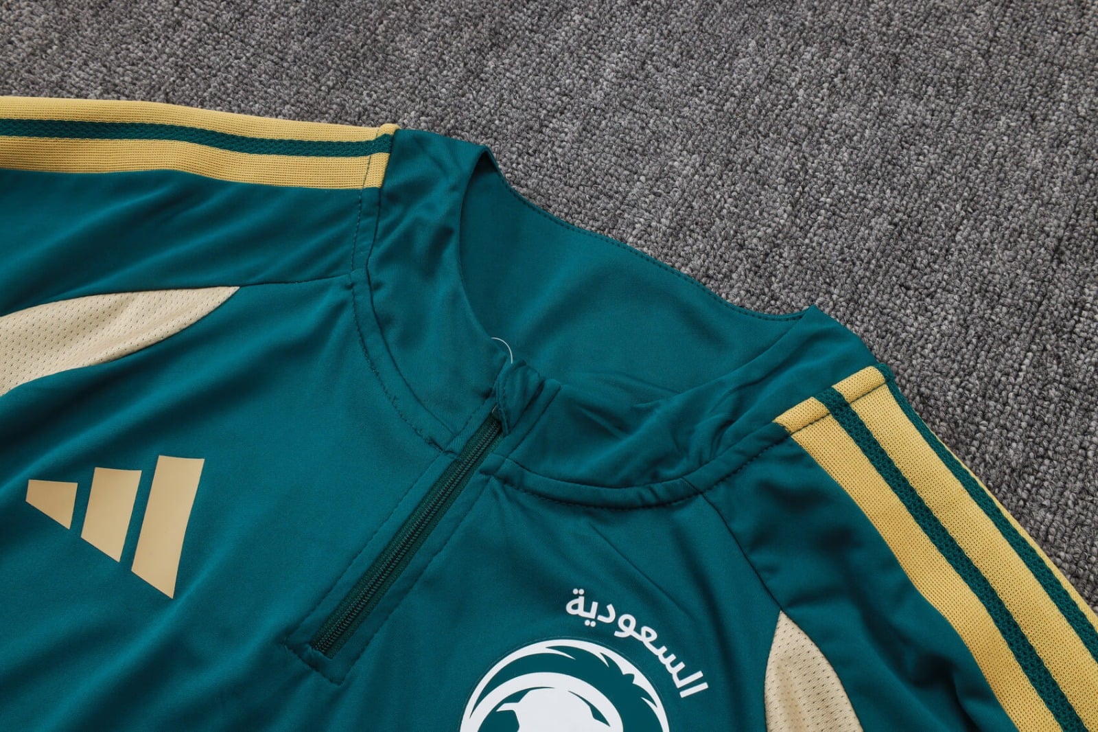 Tracksuit 26