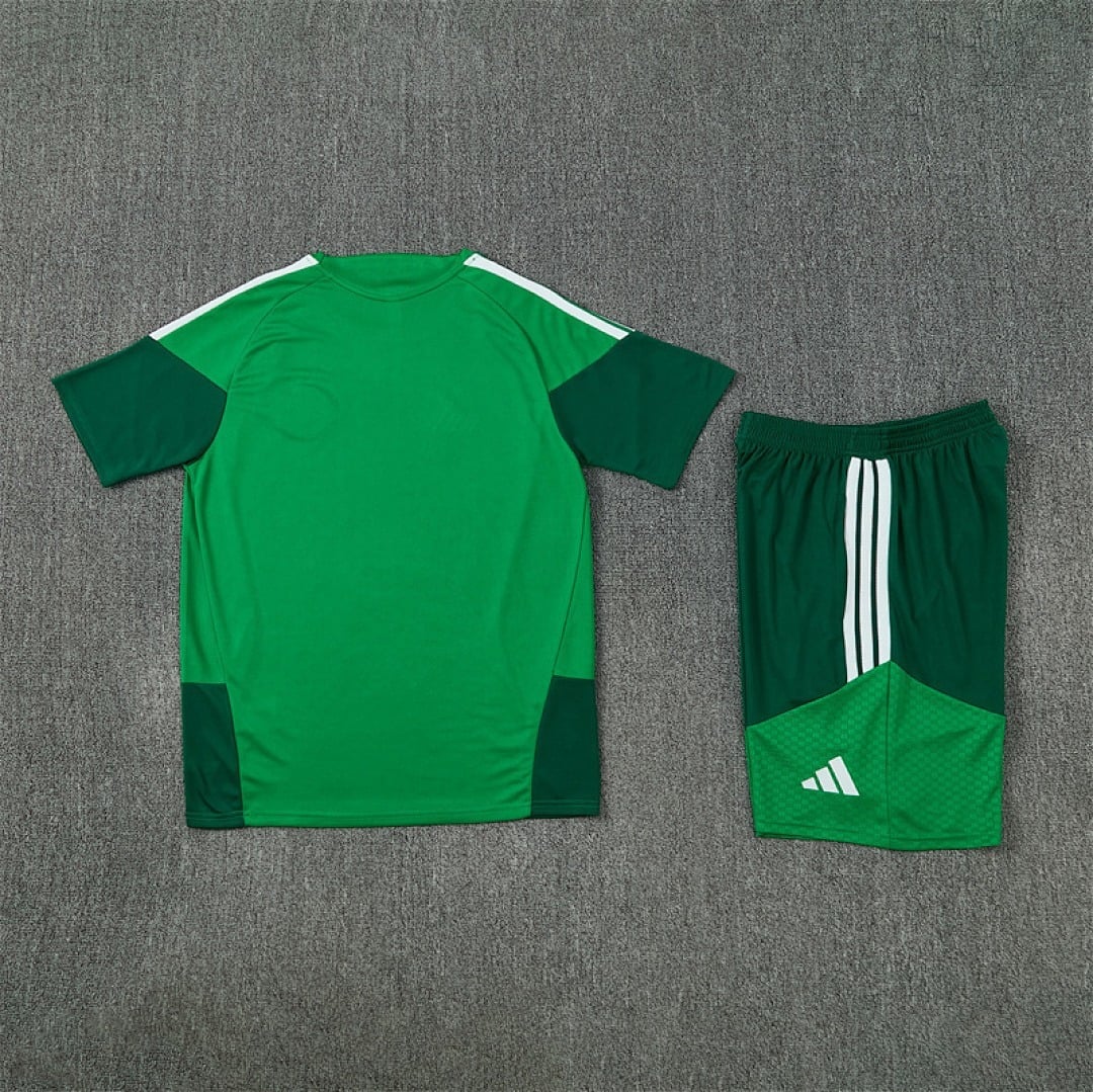 Training Men's Kit
