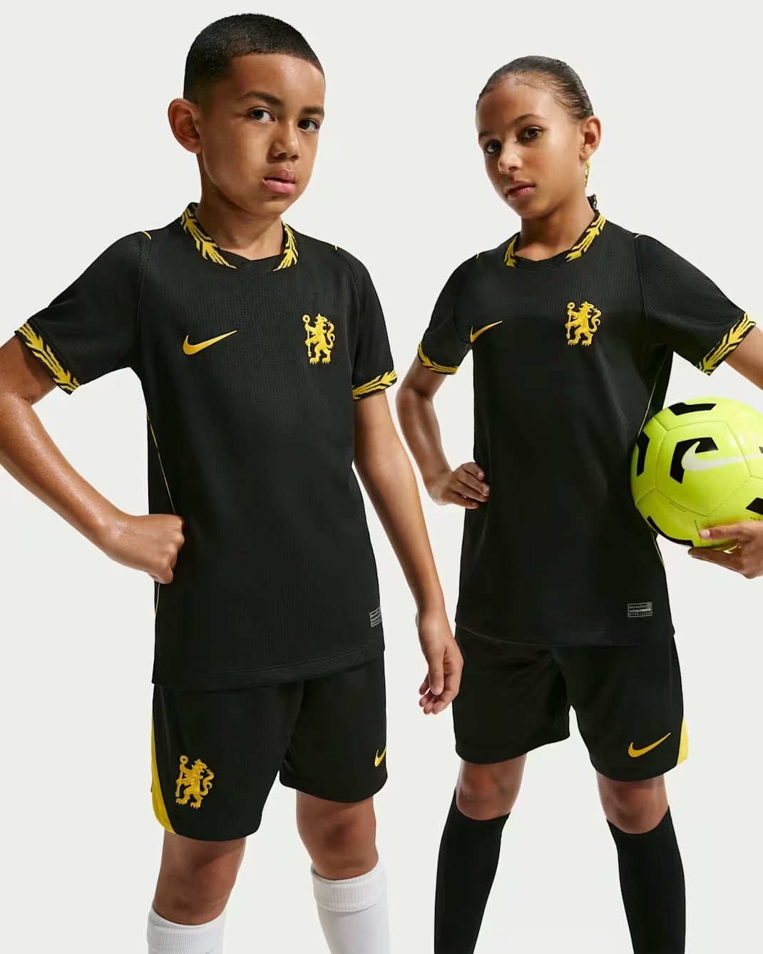 Away 26/27 Kids Kit