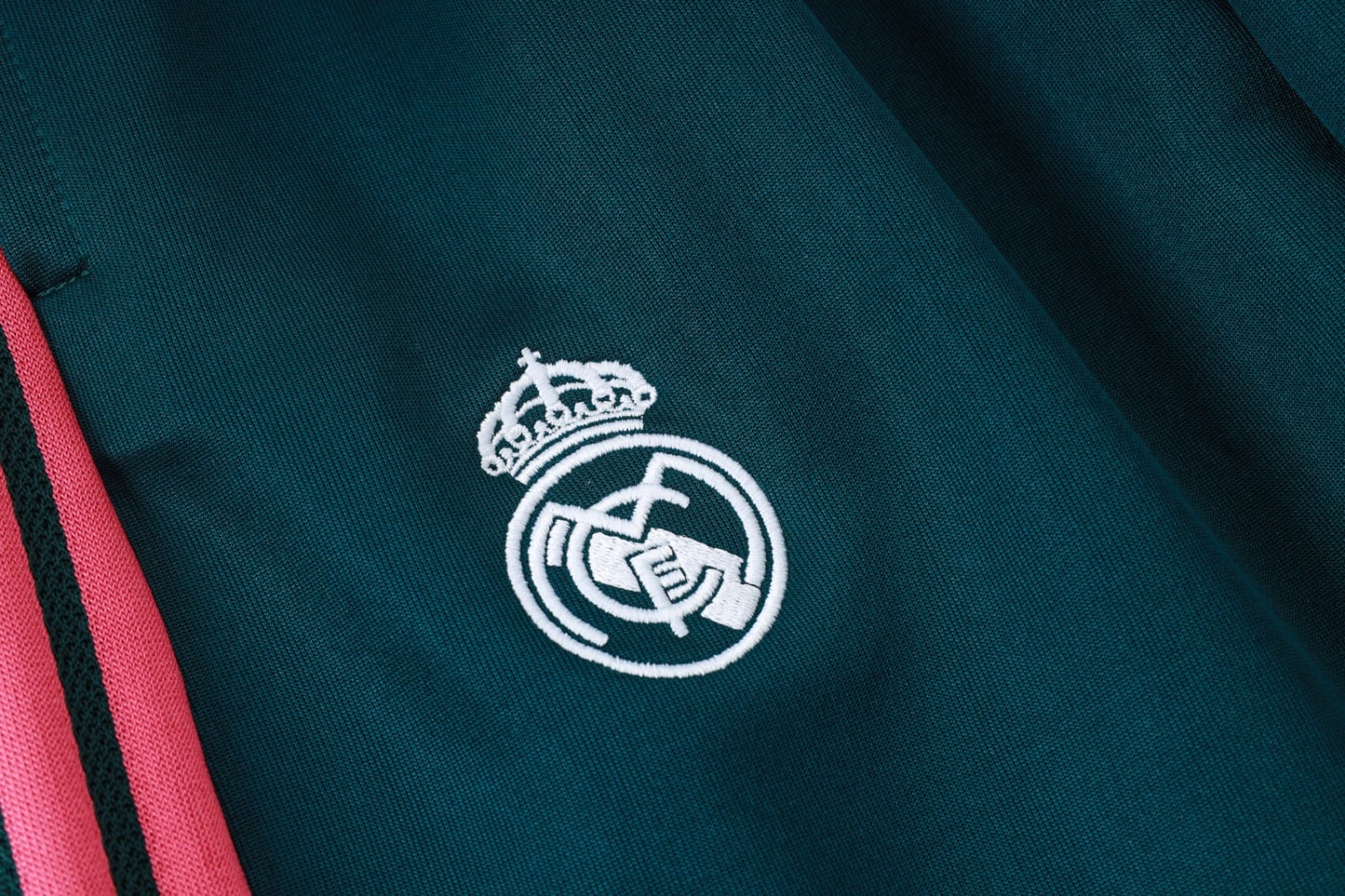 Real Madrid 2026/27 Full-Zip Tracksuit