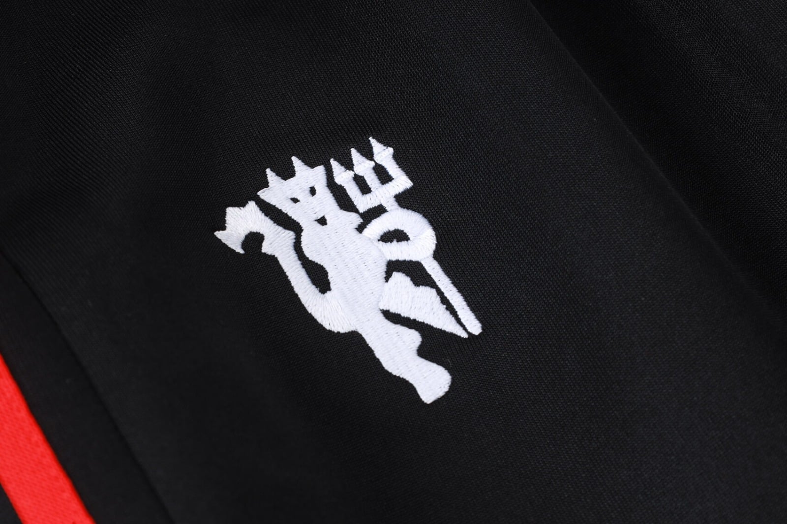 Manchester United 2026/27 Full-Zip Tracksuit