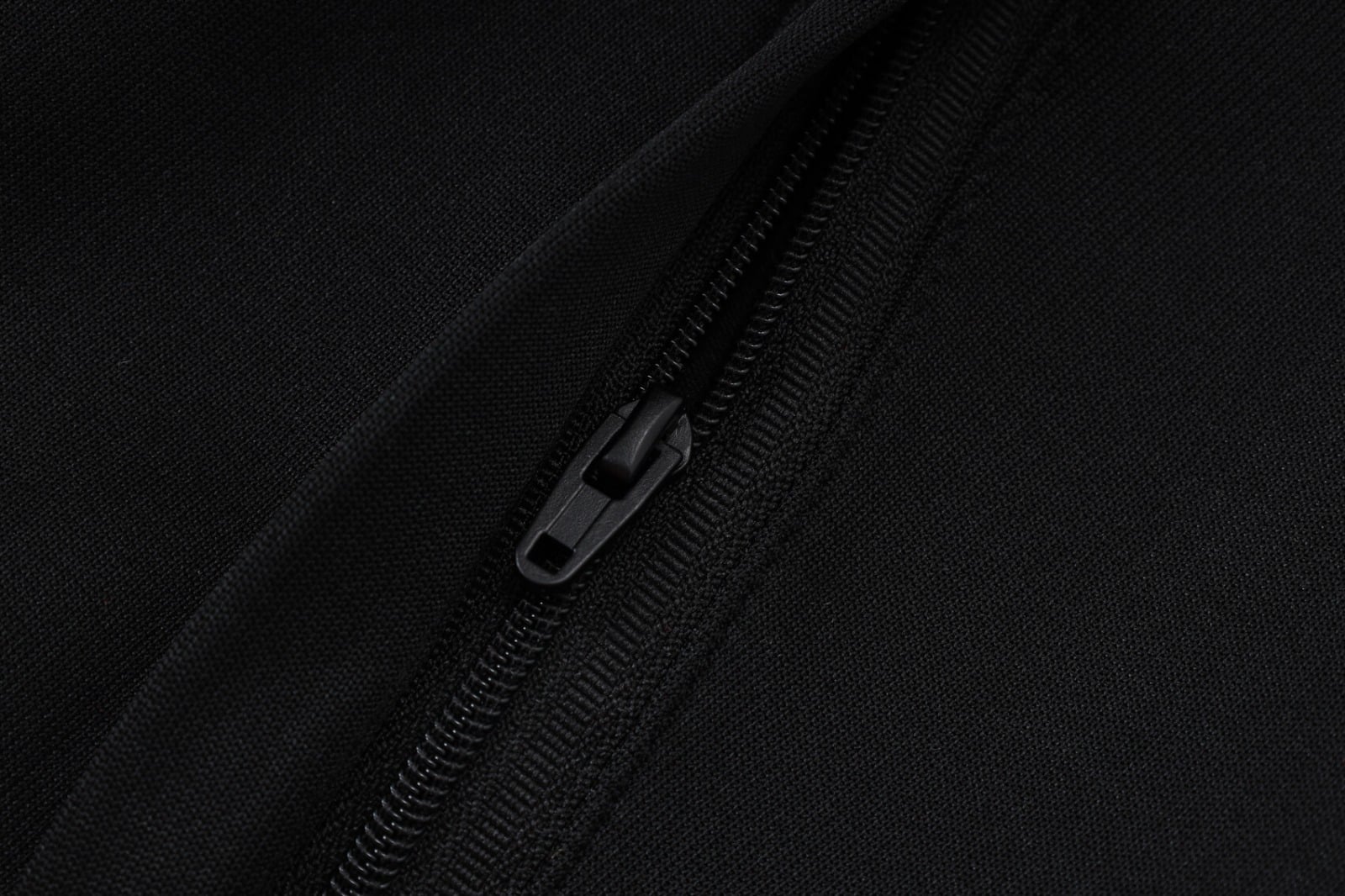 Manchester United 2026/27 Full-Zip Tracksuit