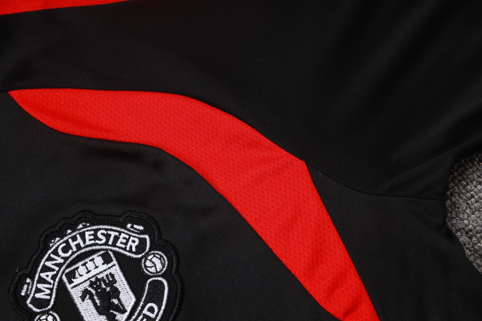 Manchester United 2026/27 Half-Zip TrackSuit