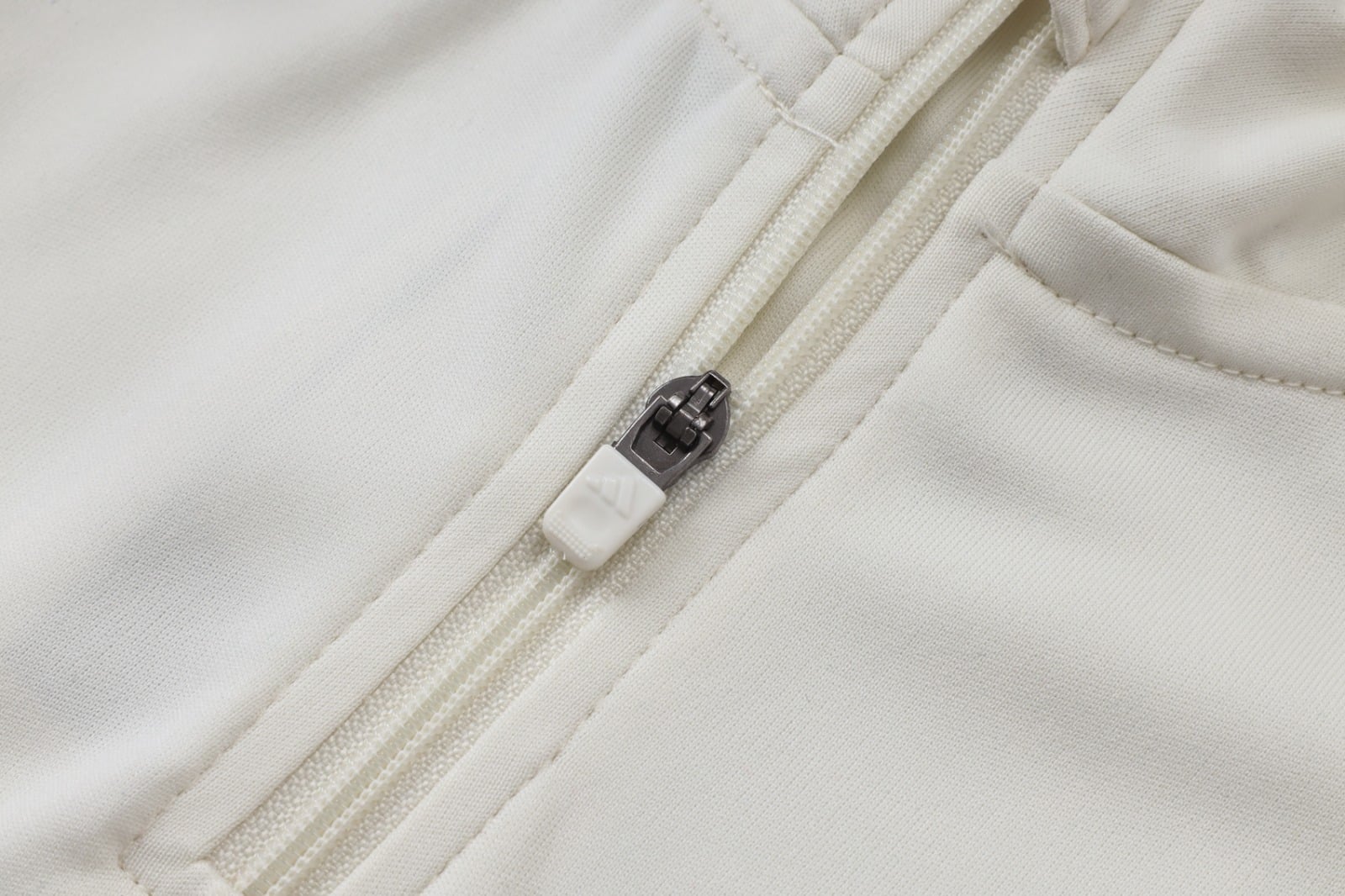 Real Madrid 2026/27 Half-Zip TrackSuit