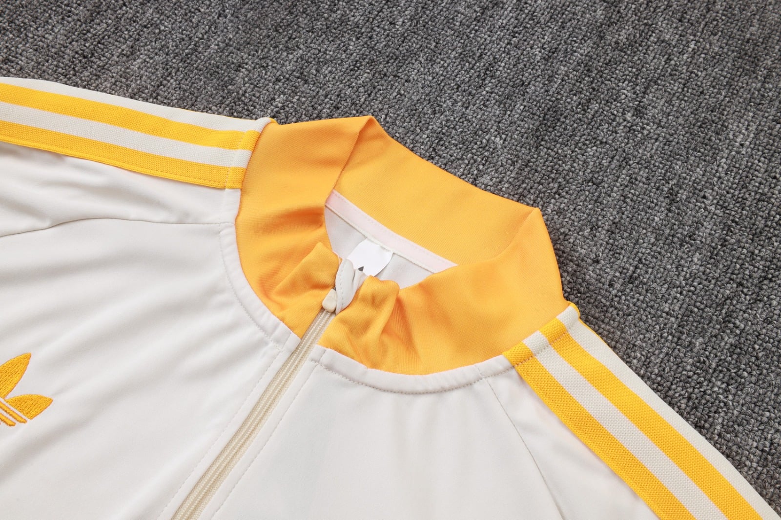 Tracksuit 26/27