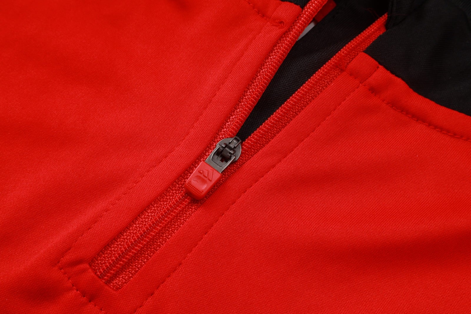 Manchester United 2026/27 Half-Zip TrackSuit