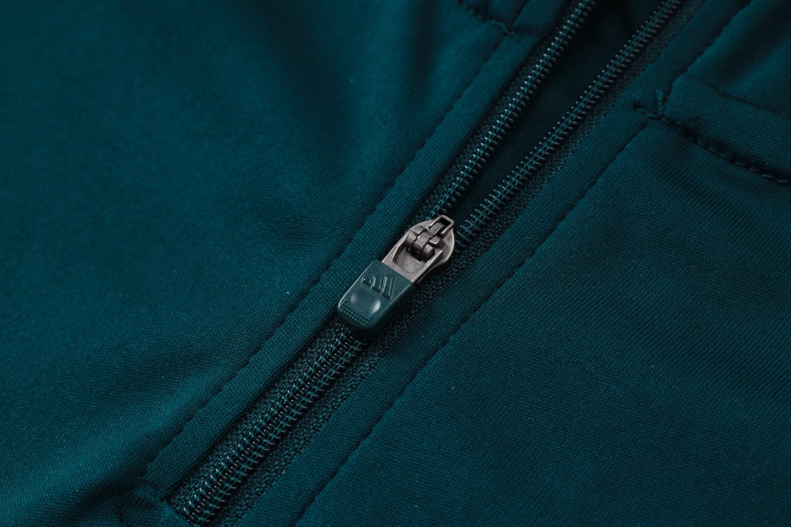 Real Madrid 2026/27 Half-Zip Tracksuit