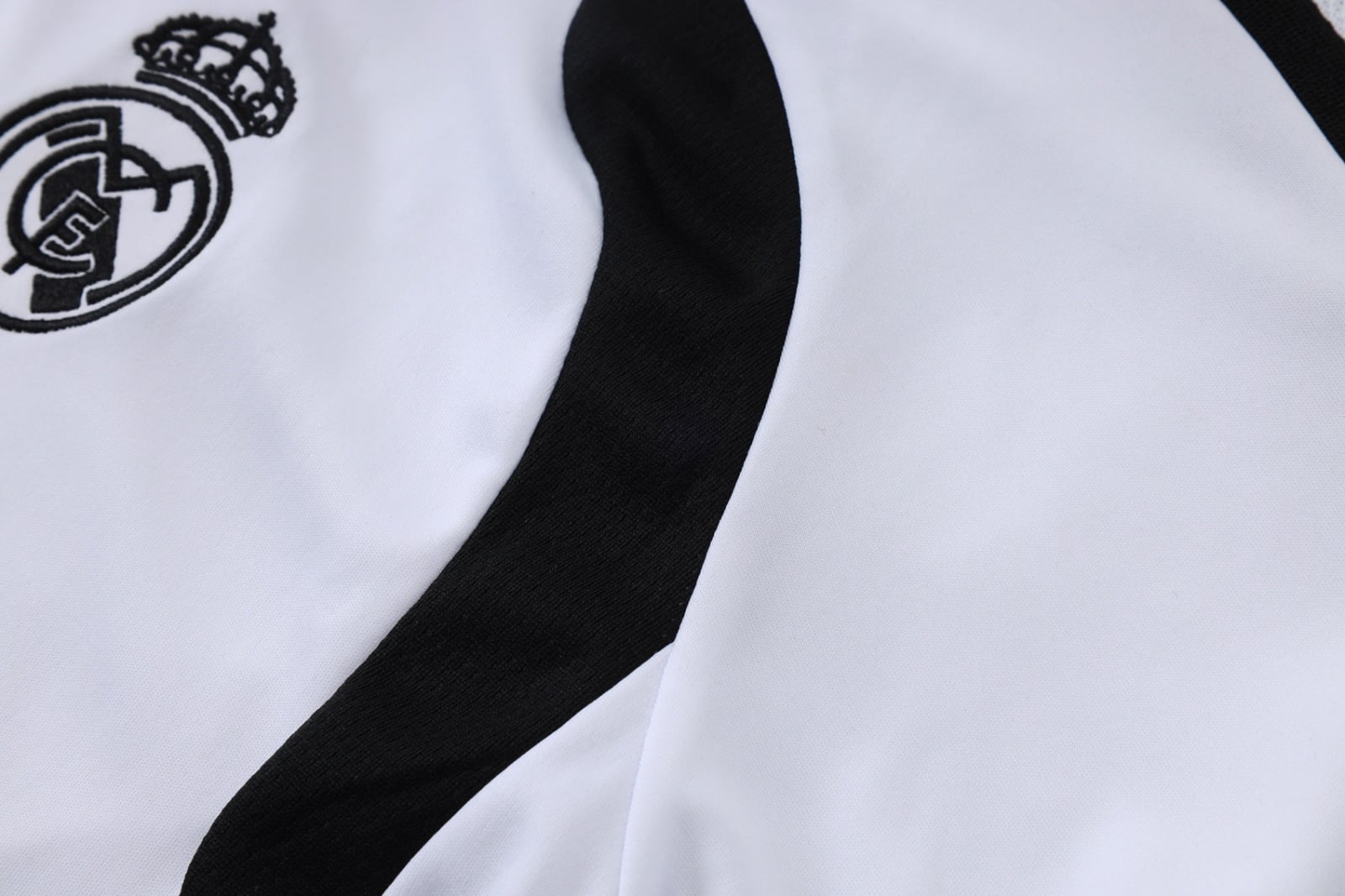 Real Madrid 2026/27 Half-Zip Tracksuit