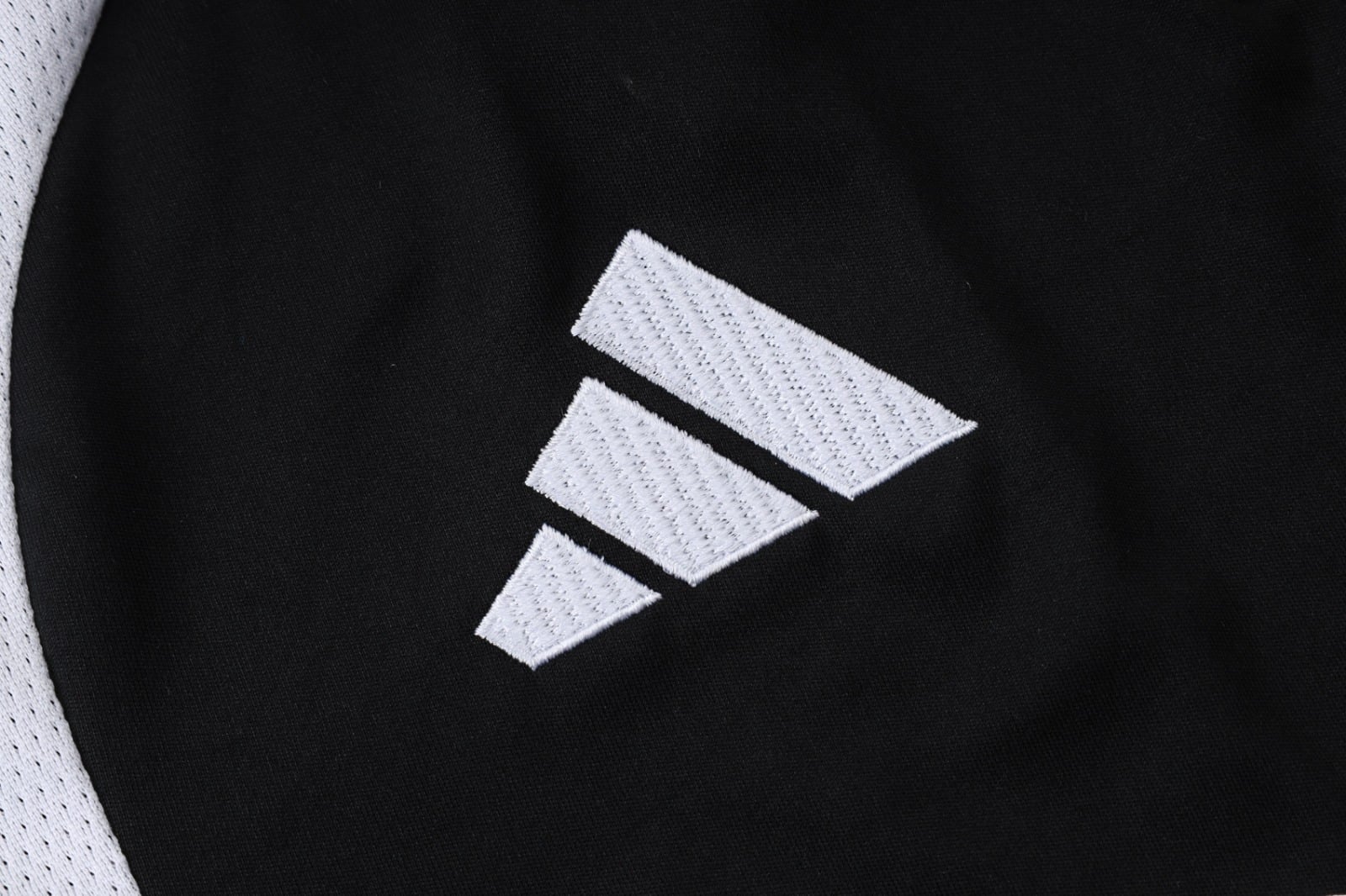Real Madrid 2026/27 Half-Zip TrackSuit