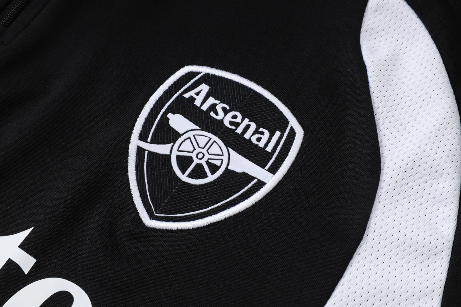 Arsenal 2026/27 Half-Zip TrackSuit