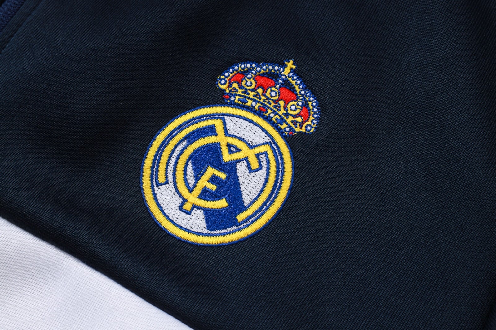 Tracksuit 26/27
