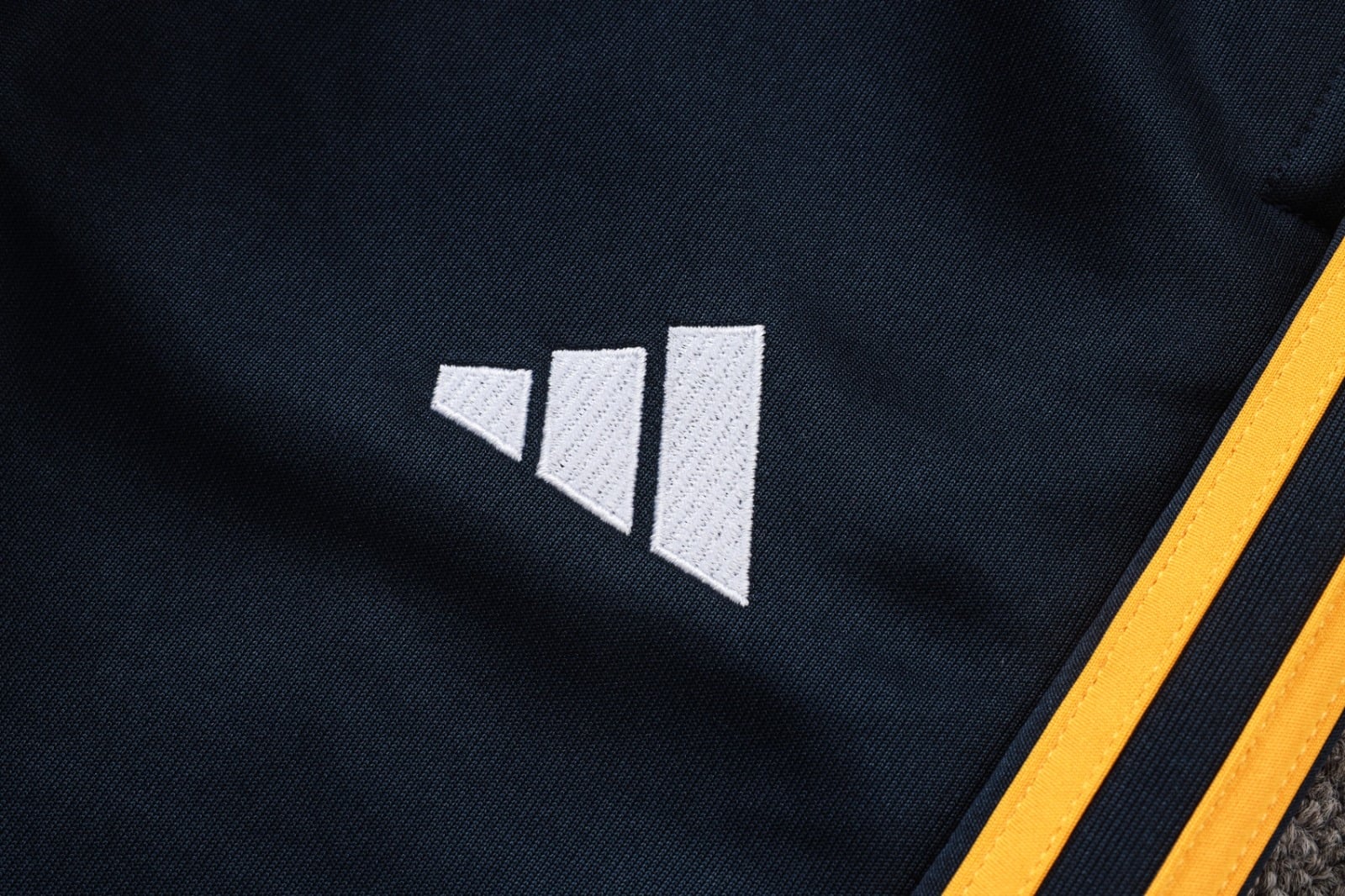 Real Madrid 2026/27 Full-Zip Tracksuit