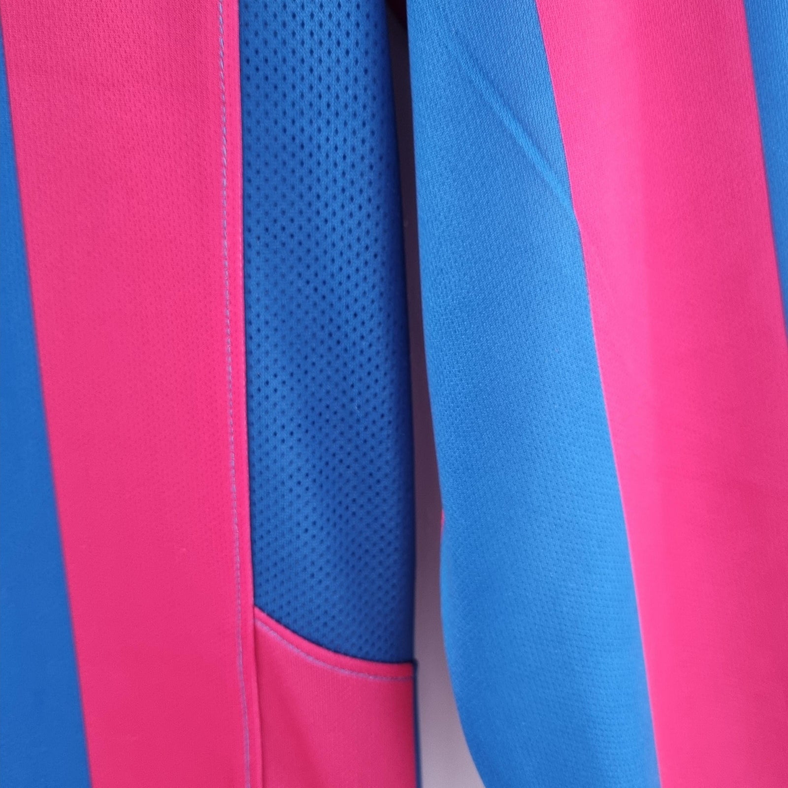 Barcelona Retro Home Jersey 05/06 - Long Sleeve