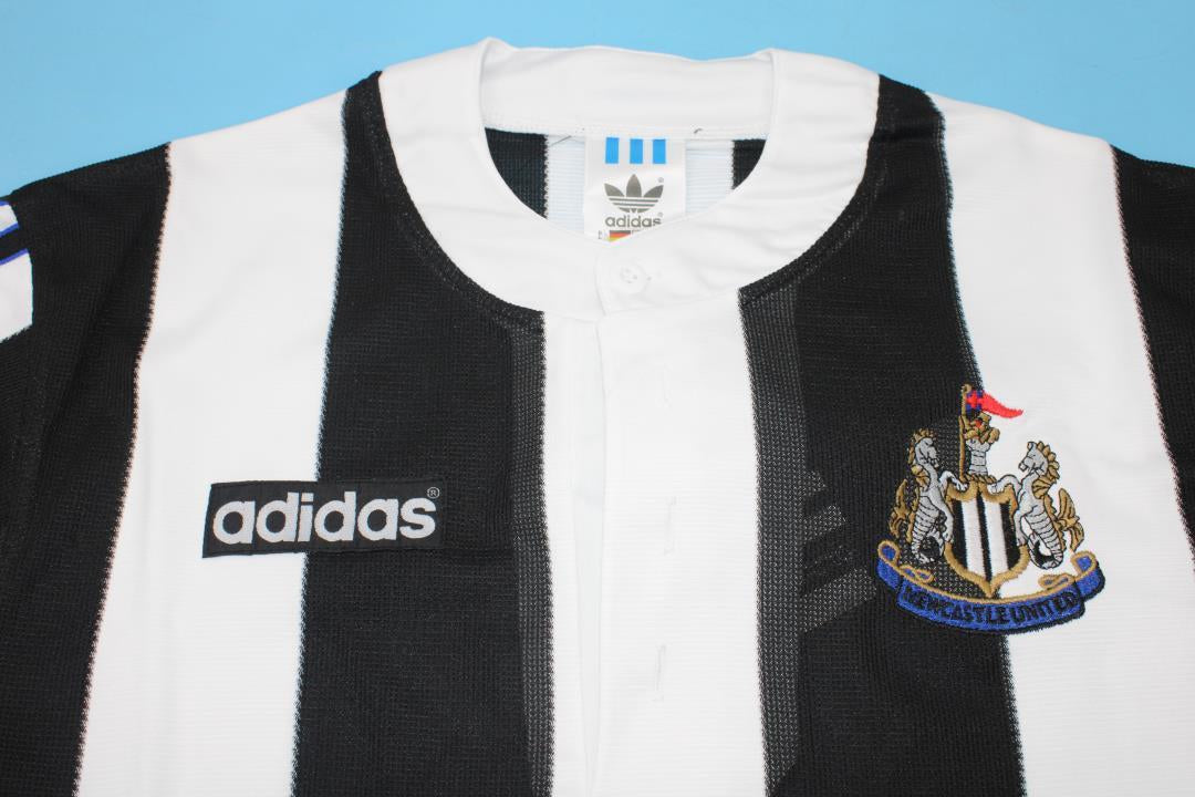 Newcastle Retro Home Jersey 1995/1997 - Long Sleeve