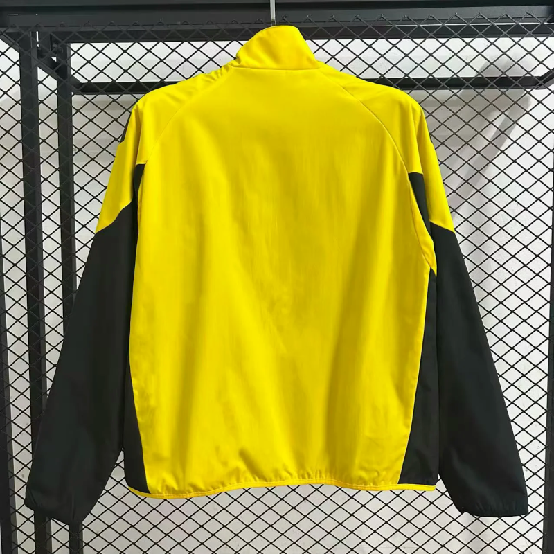 Windbreaker 25