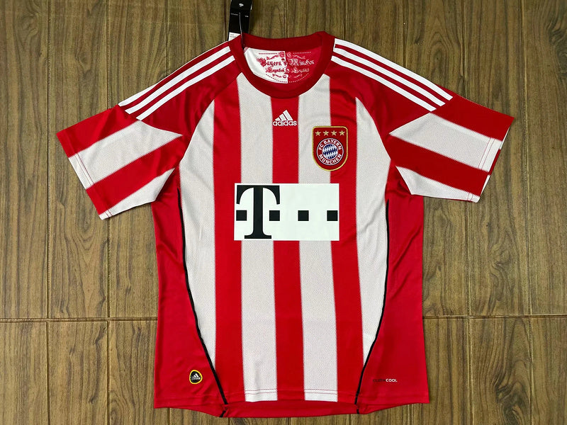 Bayern Munich Retro Jersey Home 2010