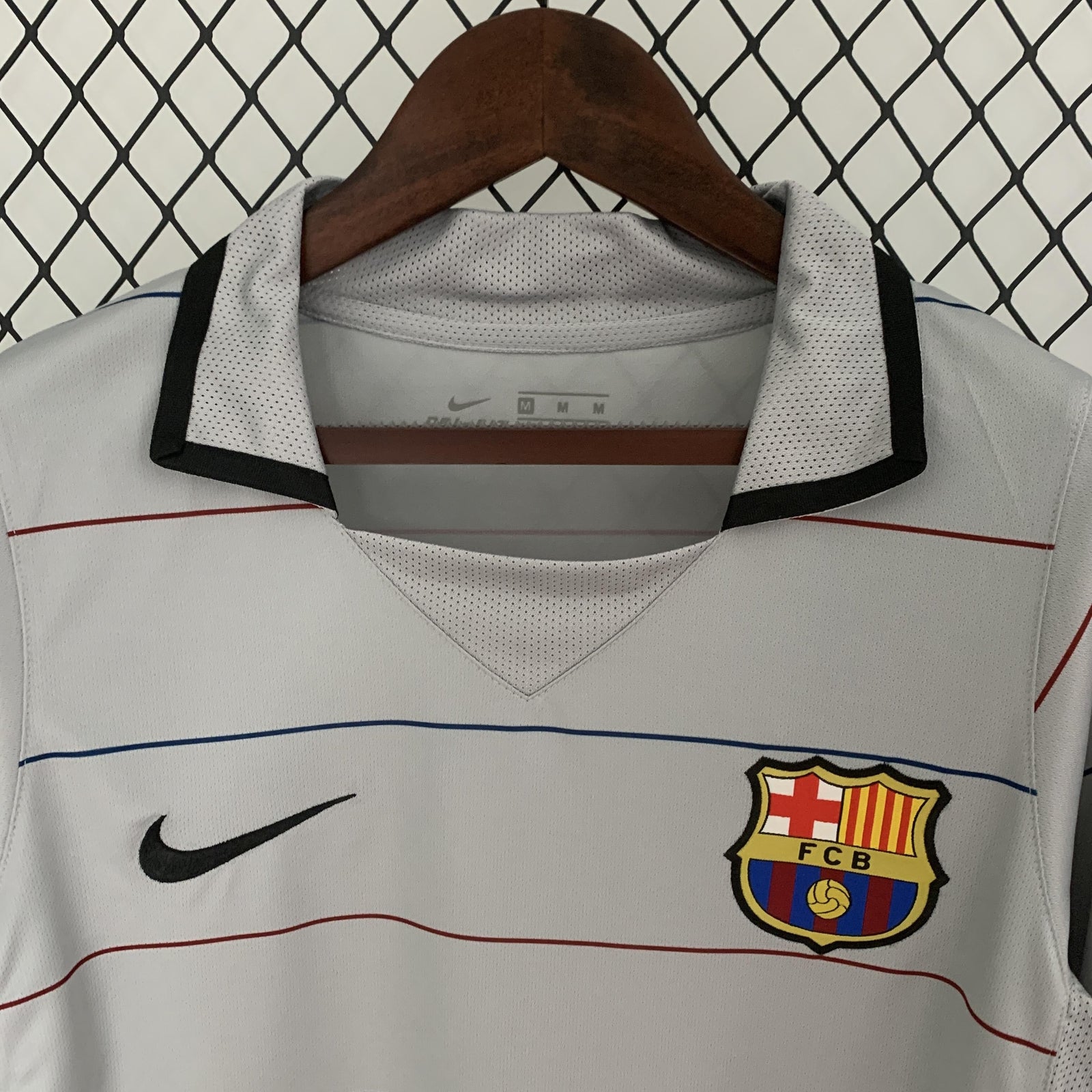 Barcelona Retro Away Jersey 03/04
