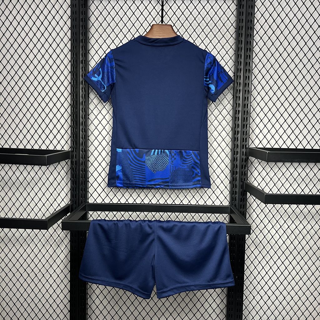 Third 24/25 Kids Kit