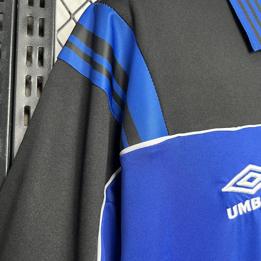 Retro Goalkeeper 99 Men's Jersey