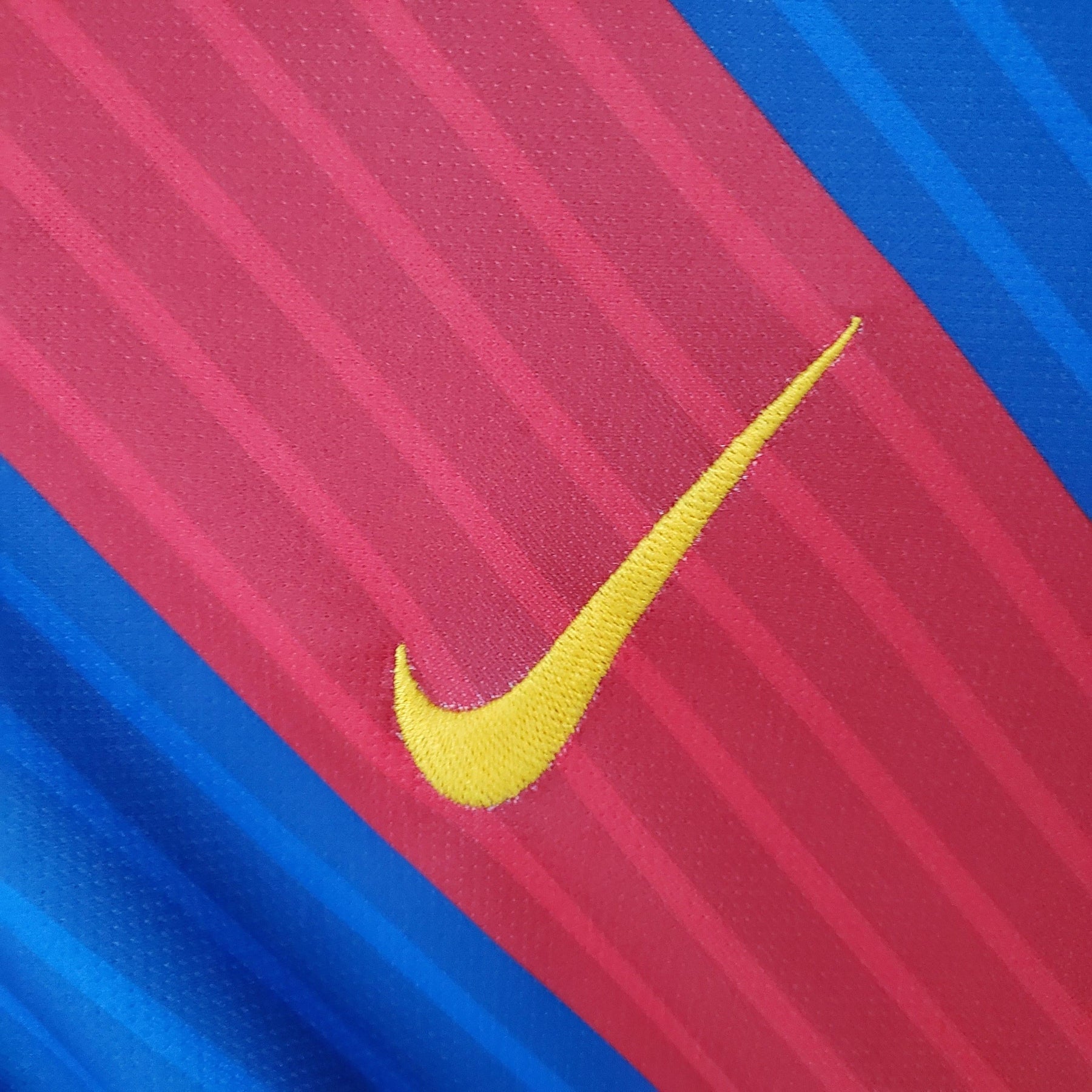 Barcelona Retro Home Jersey 2016/2017