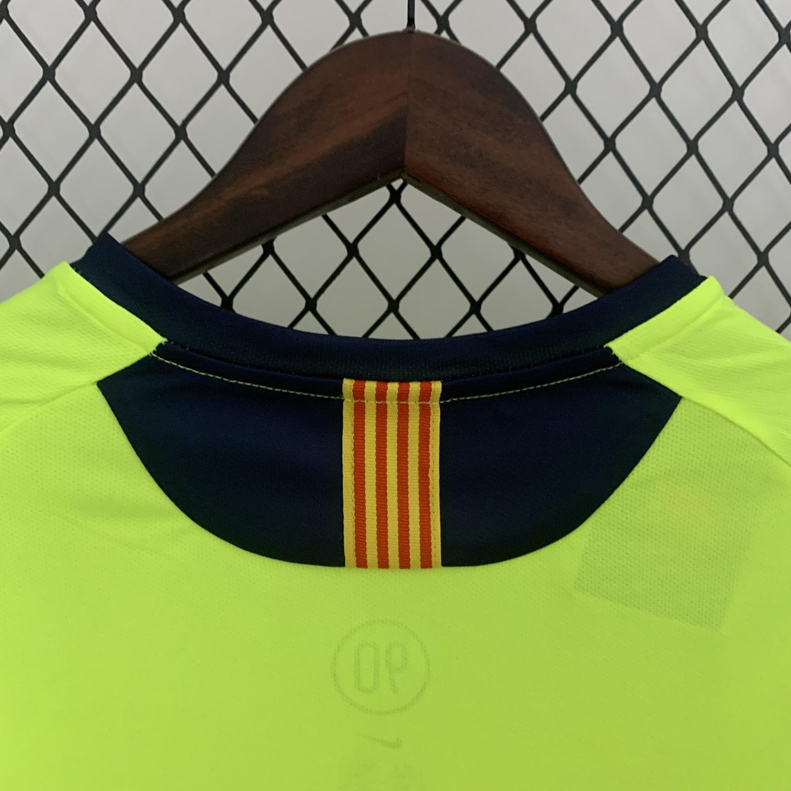 Barcelona Retro Away Jersey 05/06 - Long Sleeve