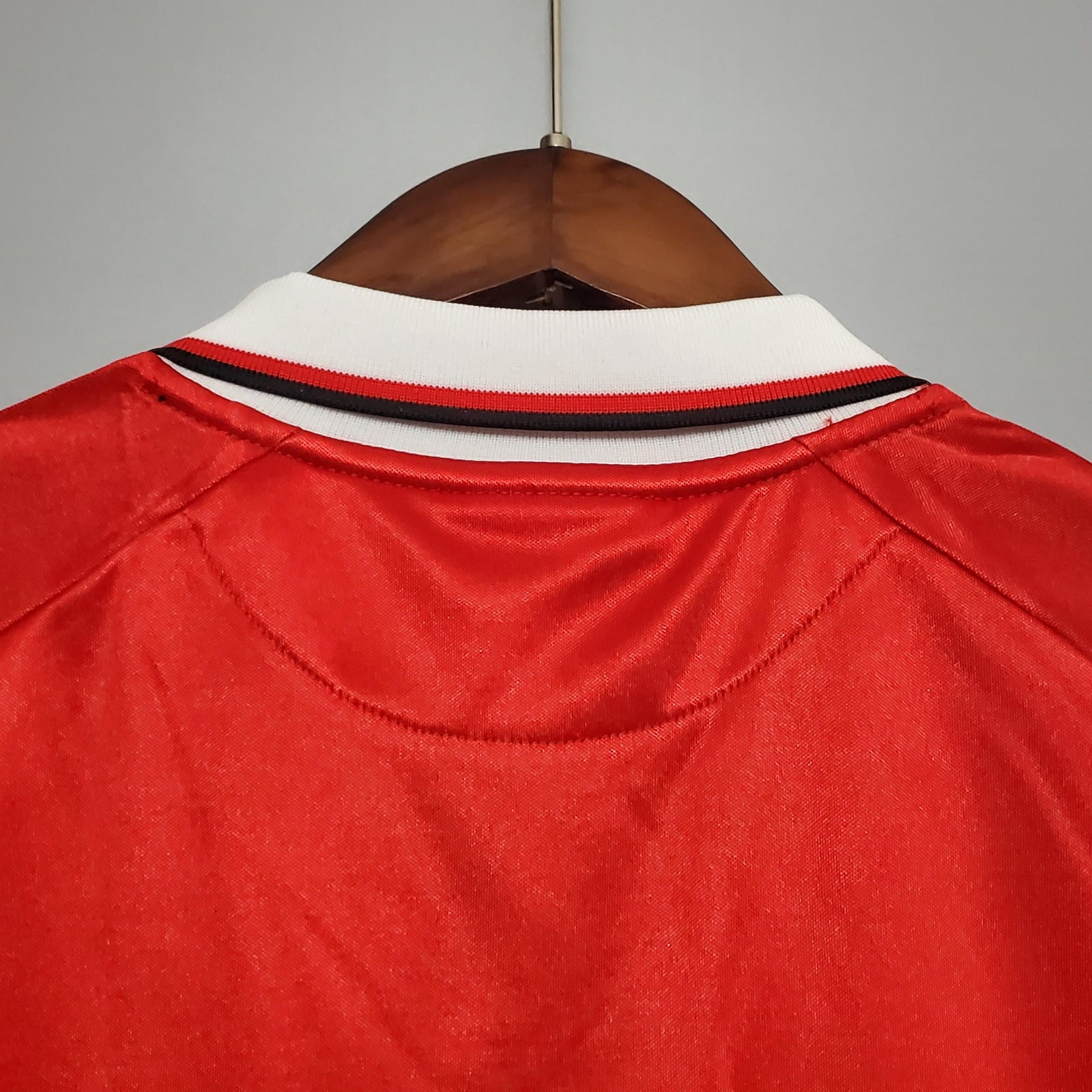 Retro Home 99/00 Men's Jersey