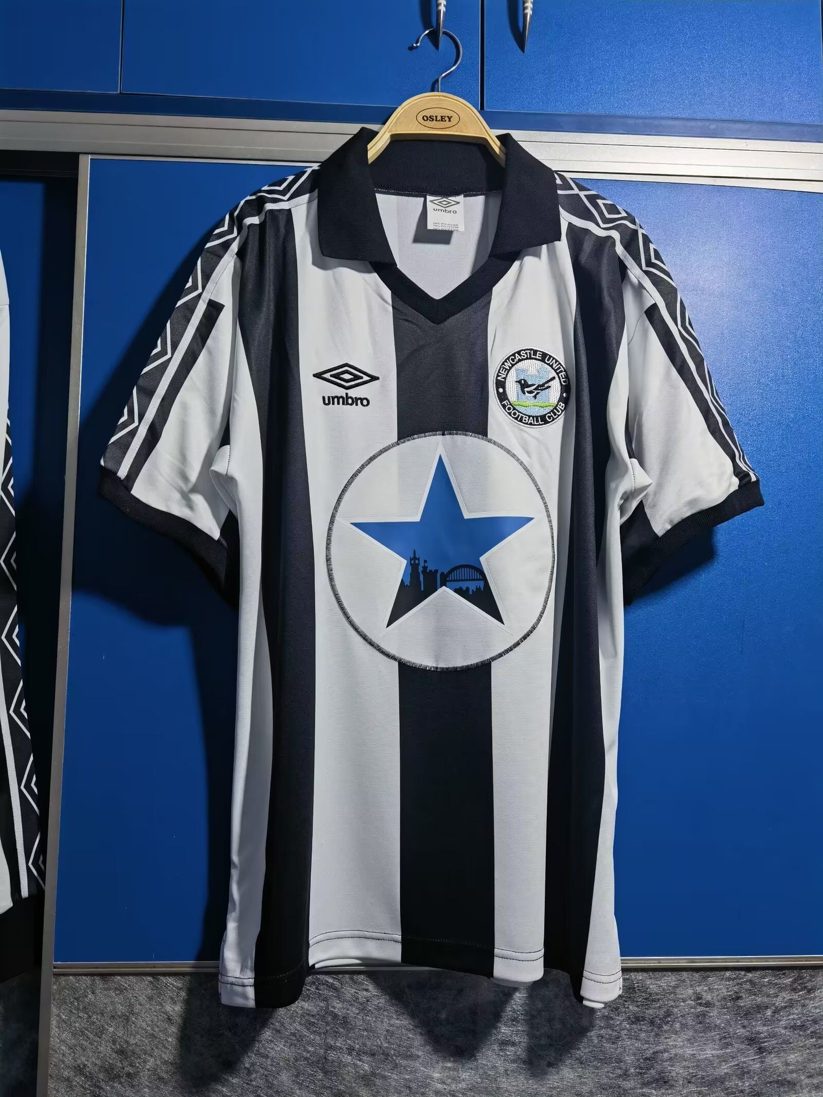 Retro Home 80/82 Men's Jersey