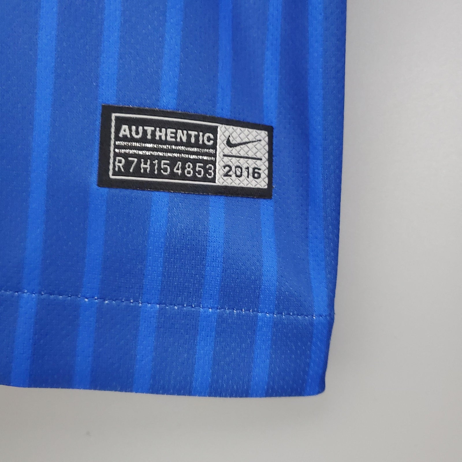 Retro Home 16/17 Men's Jersey