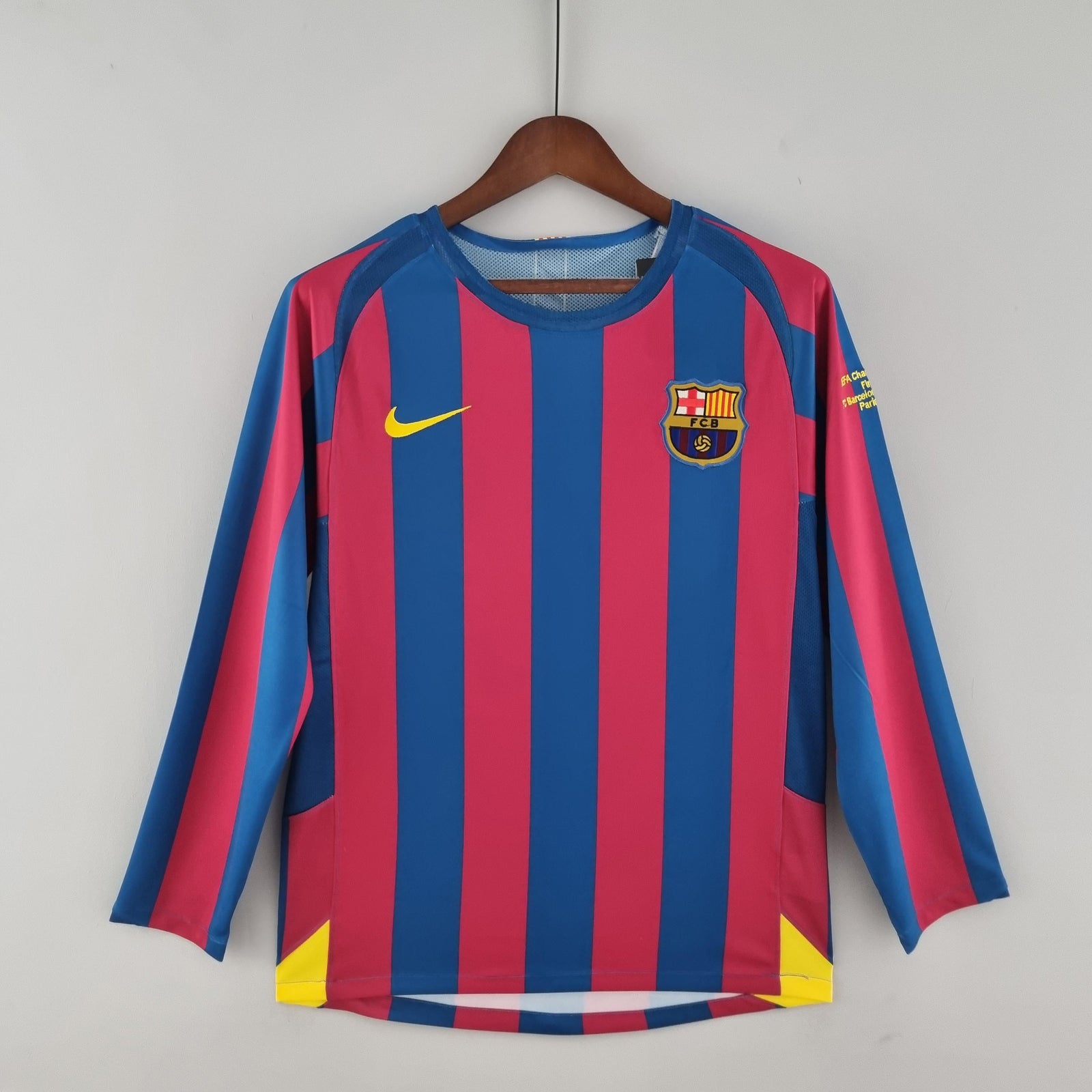 Barcelona Retro Home Jersey 05/06 - Long Sleeve
