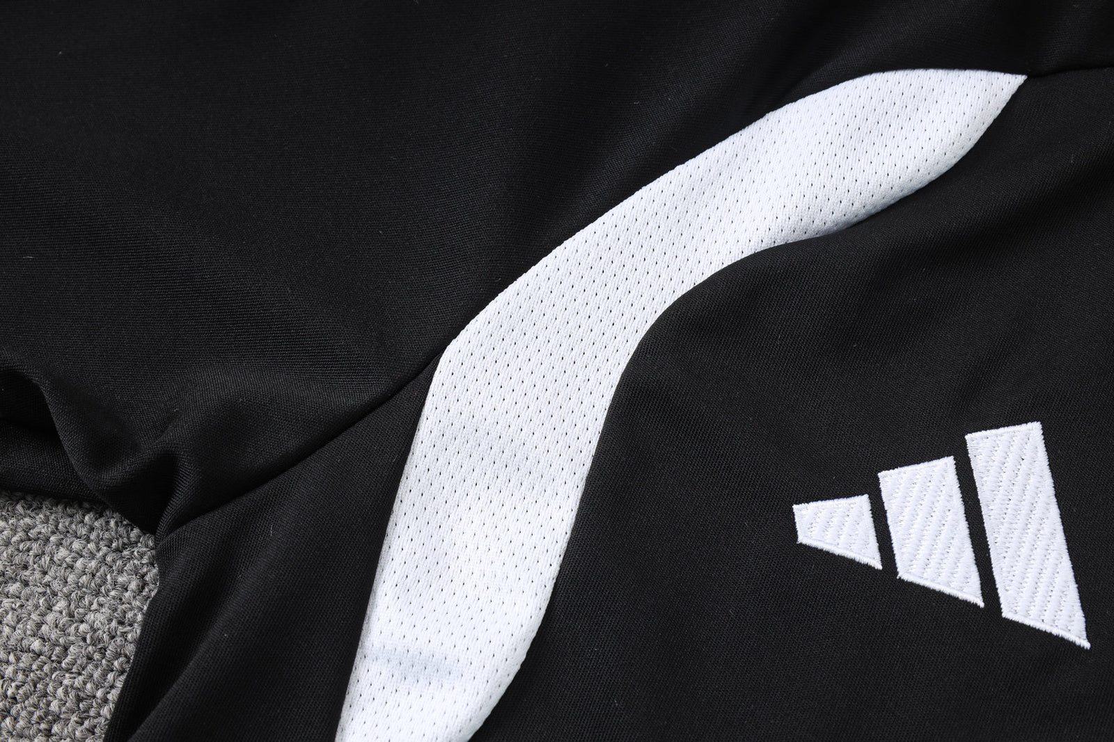 Tracksuit 26/27