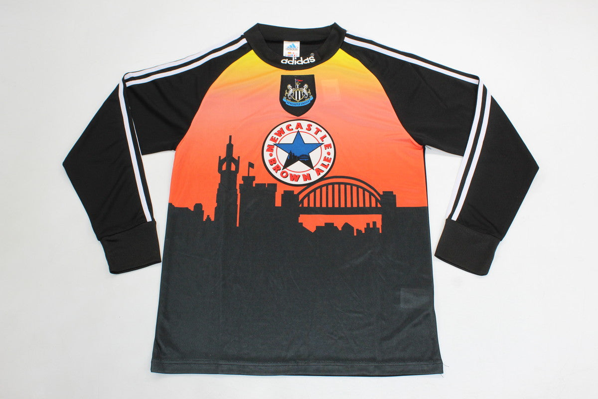 NewCastle Retro Away Jersey 1996/1997 - Long Sleeve