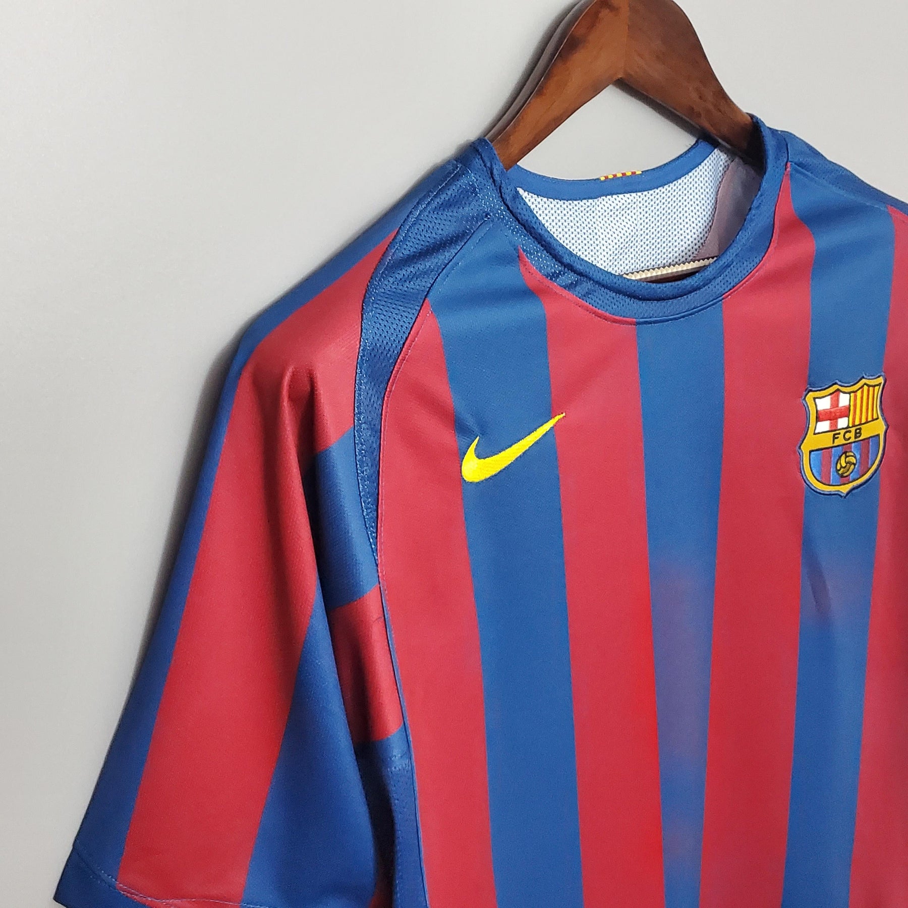 Barcelona Retro UEFA Champions League Home Jersey 2006