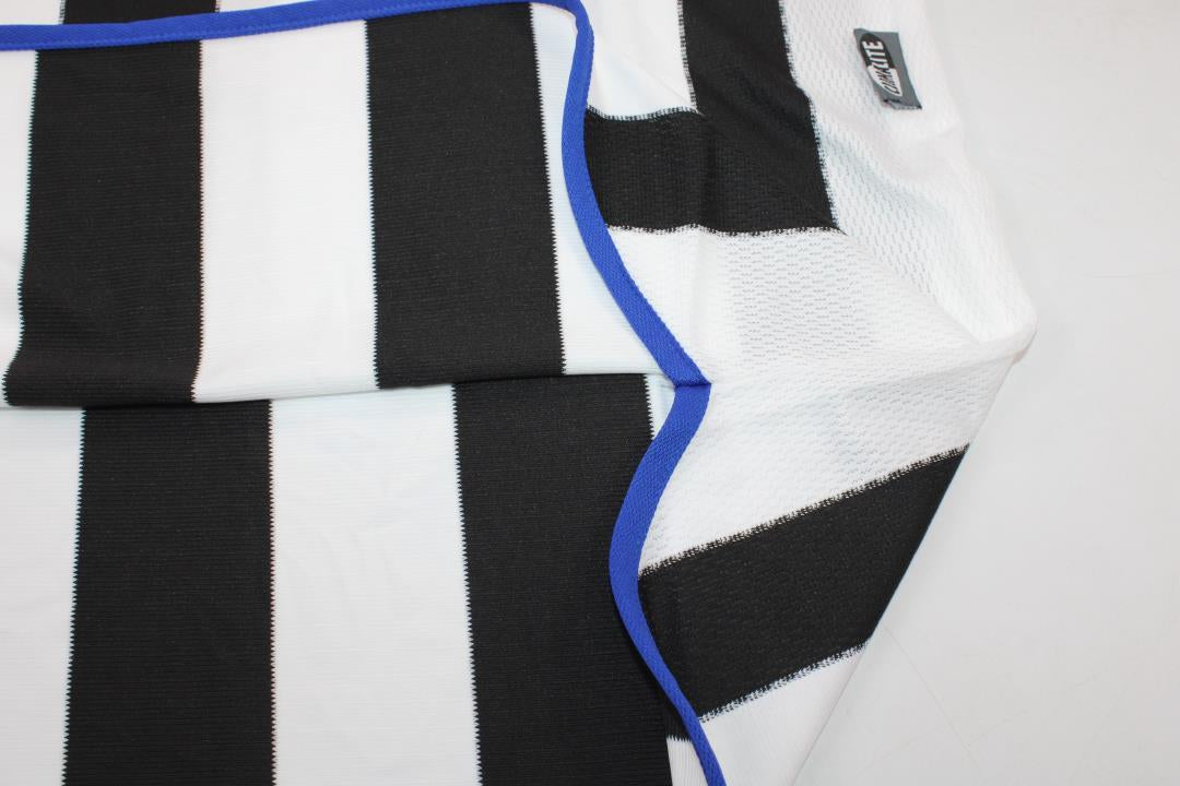 Newcastle Retro Home Jersey 2000/2001