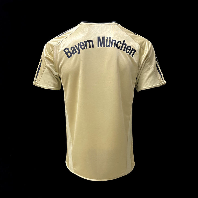 Bayern Munich Retro Jersey Away 2004/05