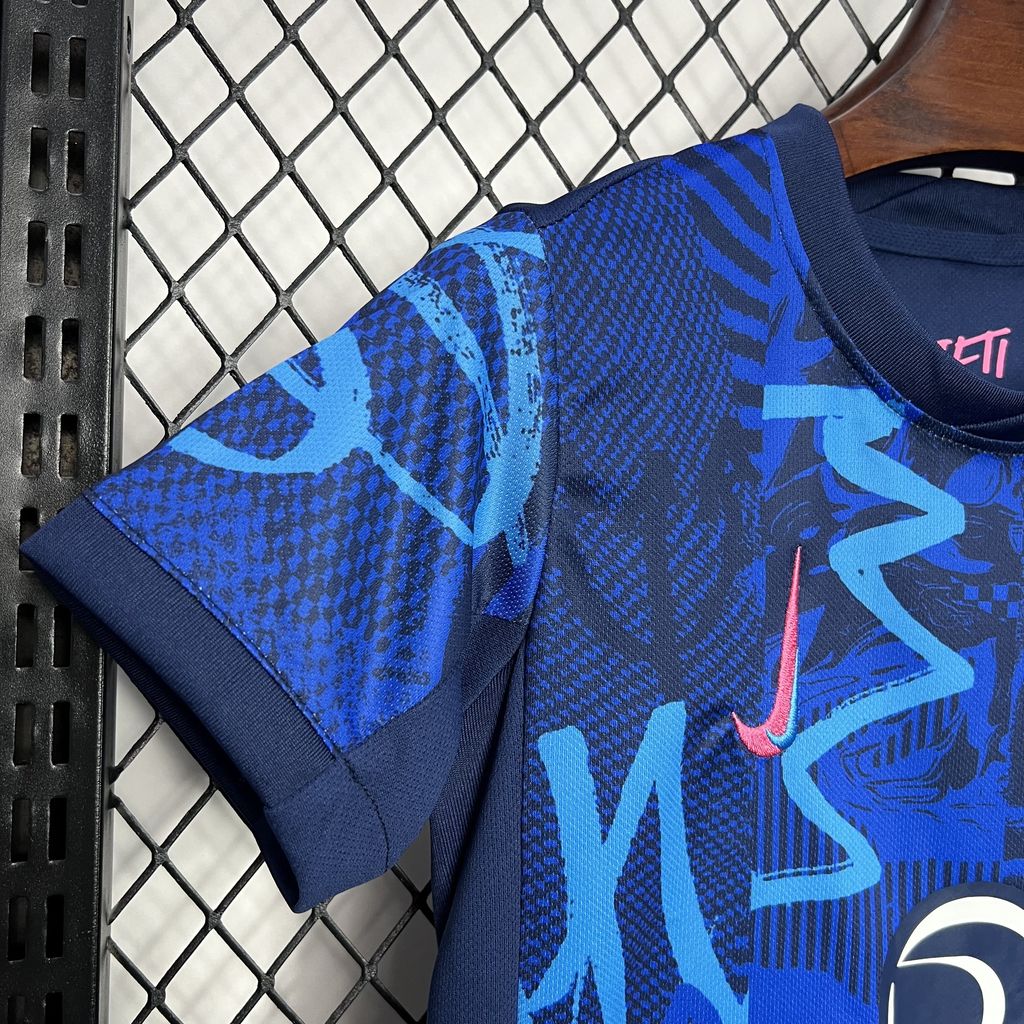Third 24/25 Kids Kit