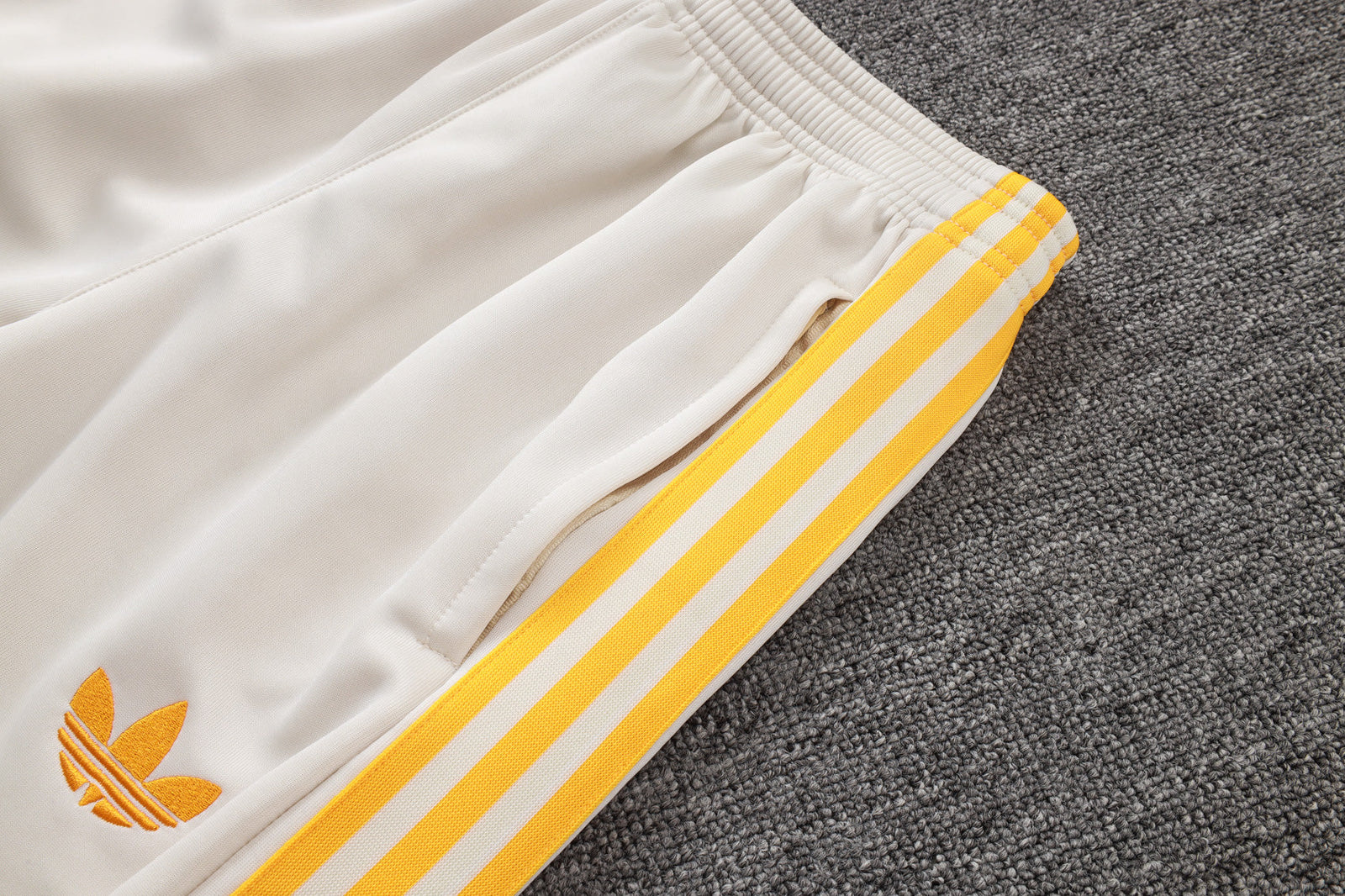 Tracksuit 26/27