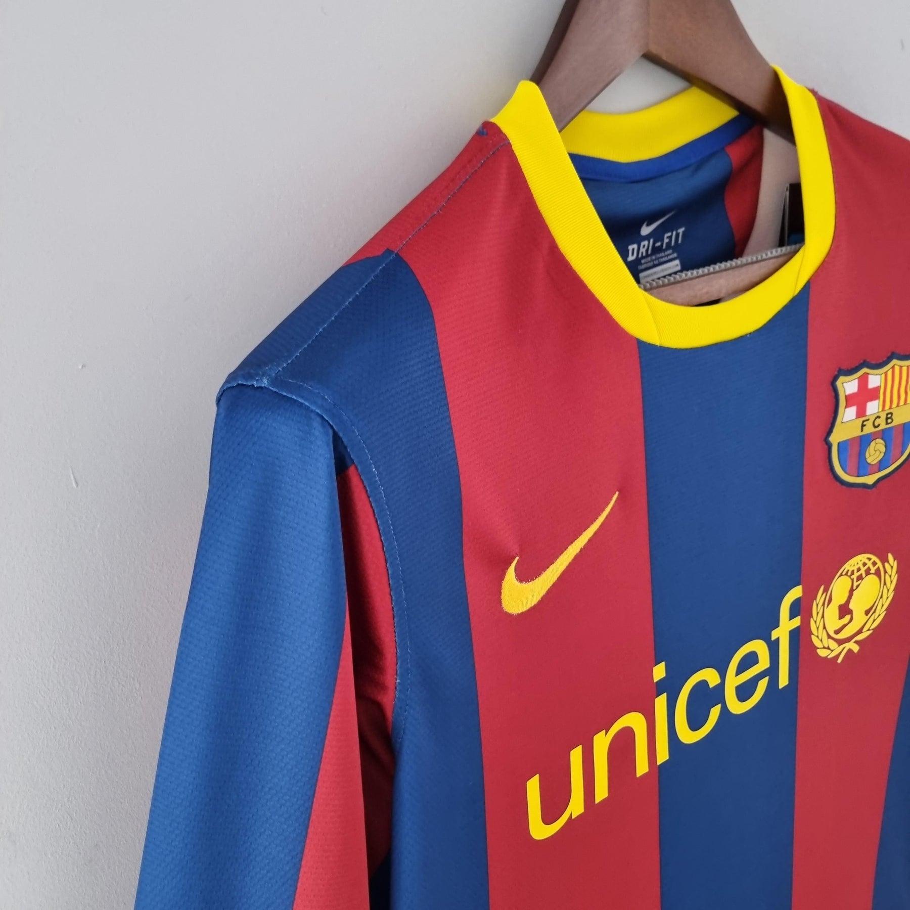 Barcelona Retro UEFA Champions League Home Jersey 2010/2012 - Long Sleeve