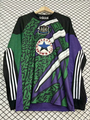 Newcastle Retro Home Jersey 1995/1996 GK Goalkeeper Purple - Long Sleeve