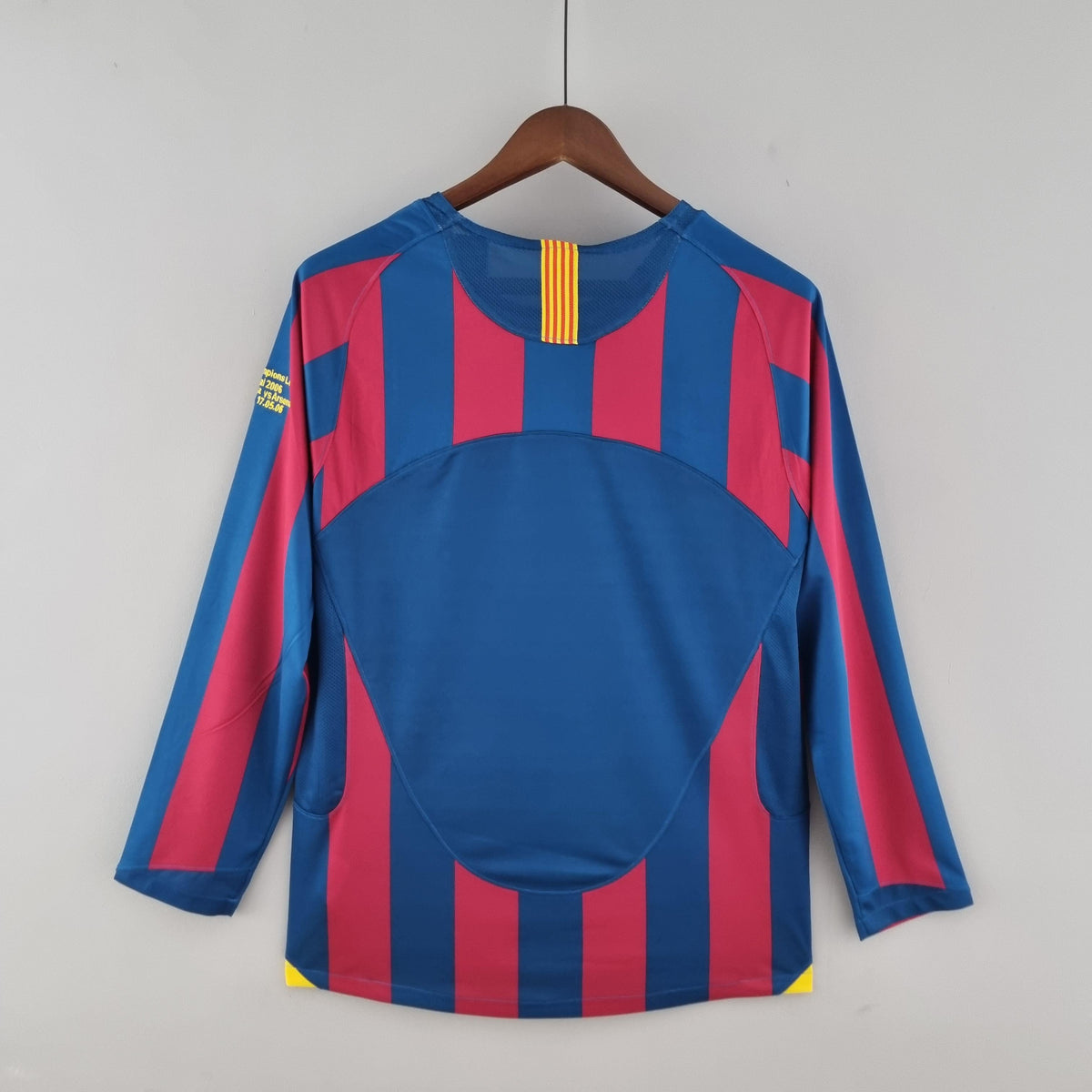 Barcelona Retro Home Jersey 2005/2006 - Long Sleeve