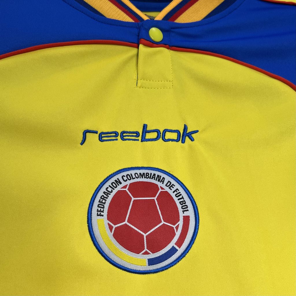 Colombia Home Retro 2001