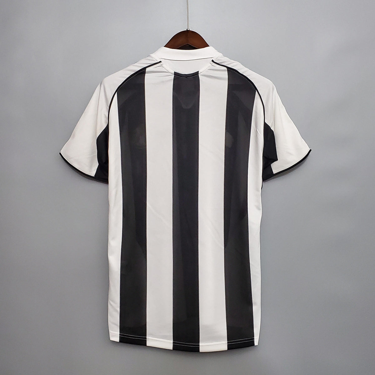 Newcastle Retro Home Jersey 2005/2006