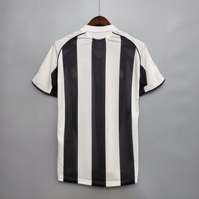 Newcastle Retro Home Jersey 2005/2006