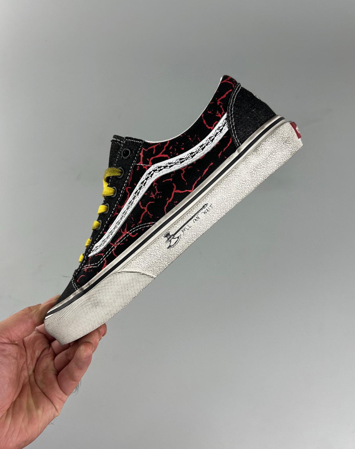 Stranger Things x Vans Style