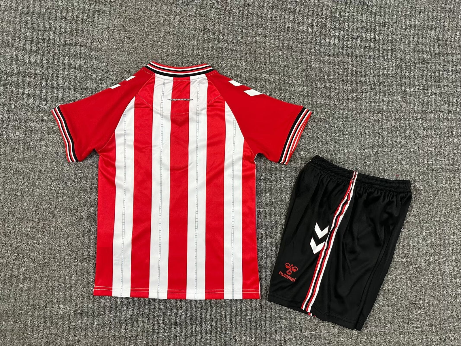Home 25/26 Kids Kit