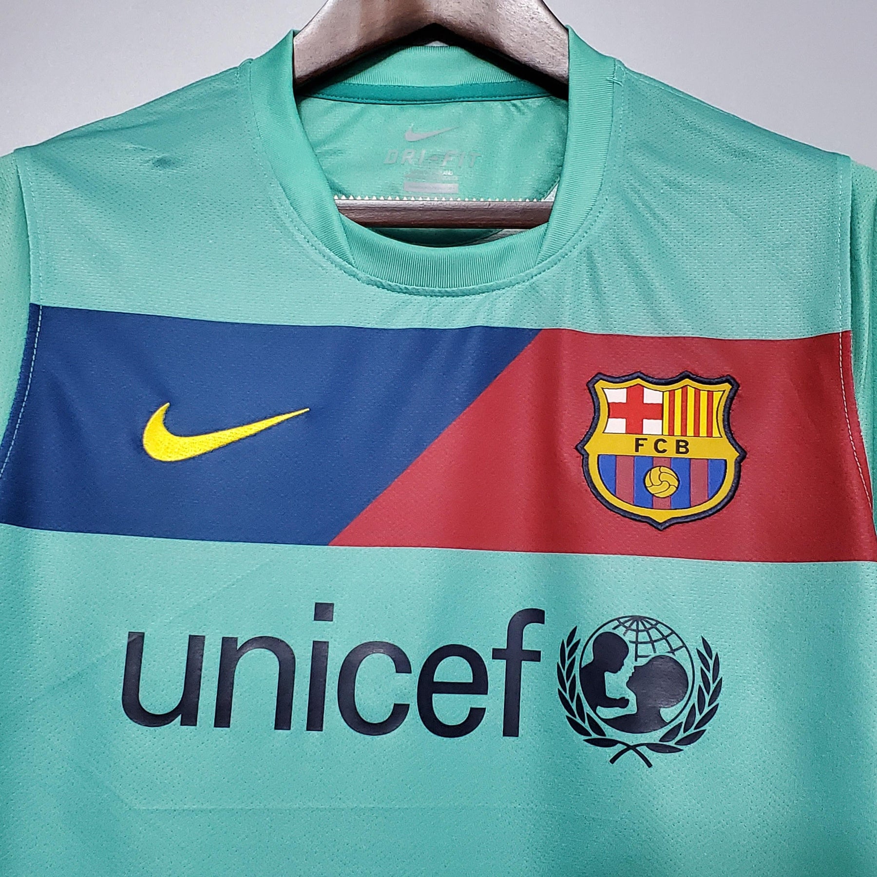 Barcelona Retro Away Jersey 2010/2011